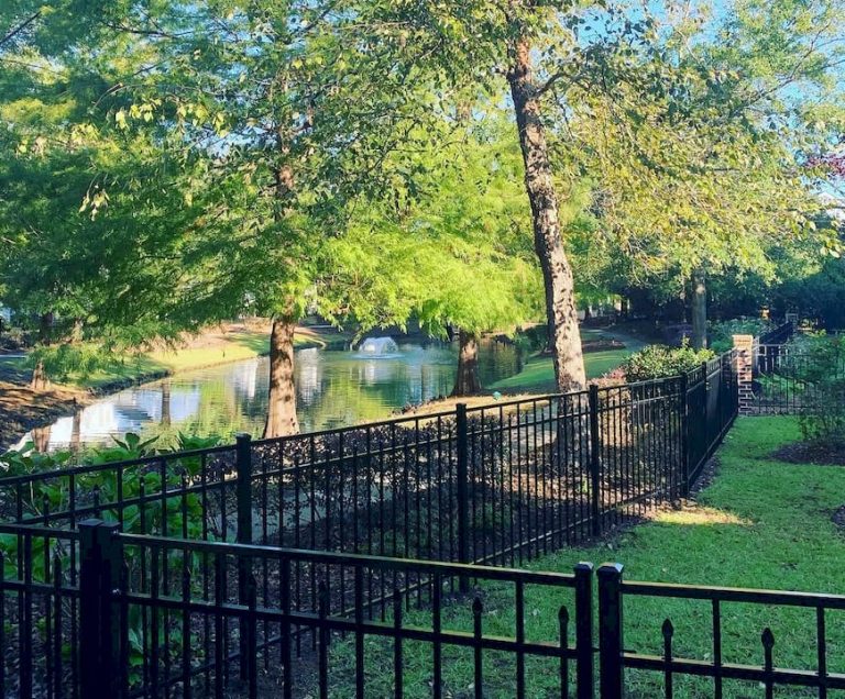 How Ornamental Aluminum Fencing Boosts Your Home’s Resale Value