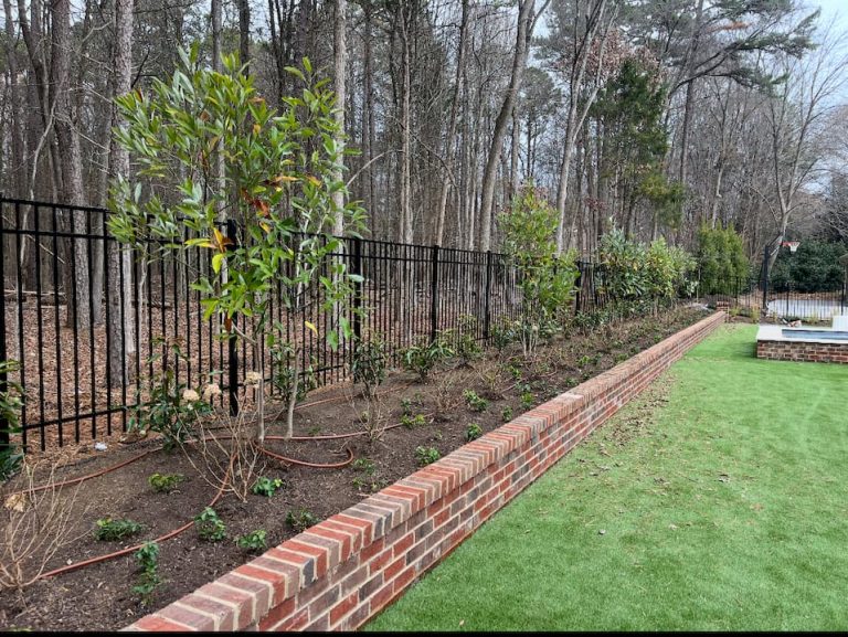 Why Charlotte Homeowners Trust Fence Guy Carolina for Professional Fence Installation